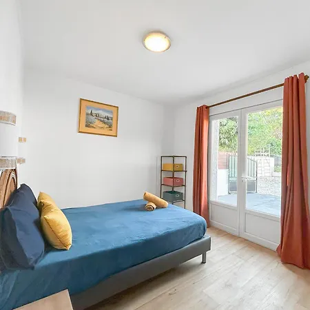 Terrasse, Parking & Confort Au Coeur De