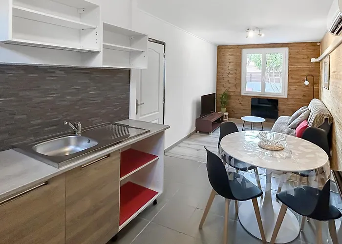 Terrasse, Parking & Confort Au Coeur De Apartamento Carcassonne