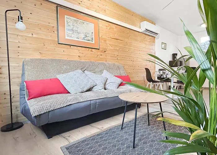 Apartamento Terrasse, Parking & Confort Au Coeur De Carcassonne